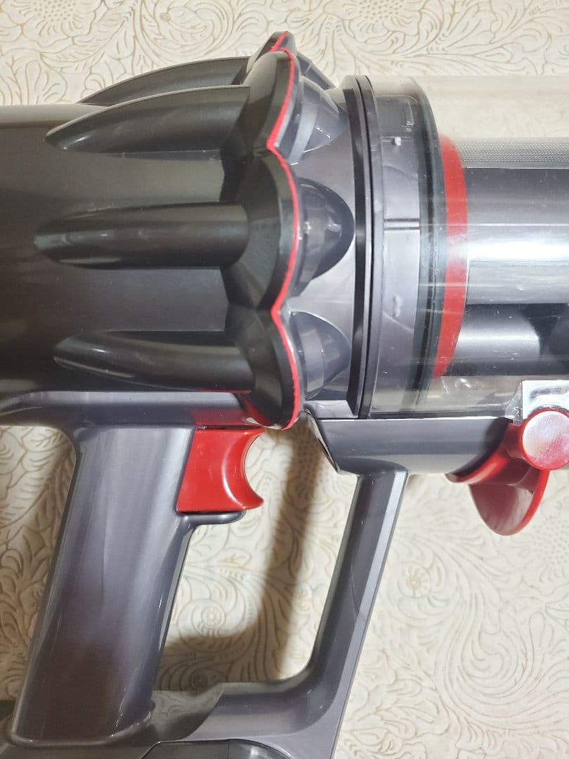 ダイソン掃除機SV18本体のみ