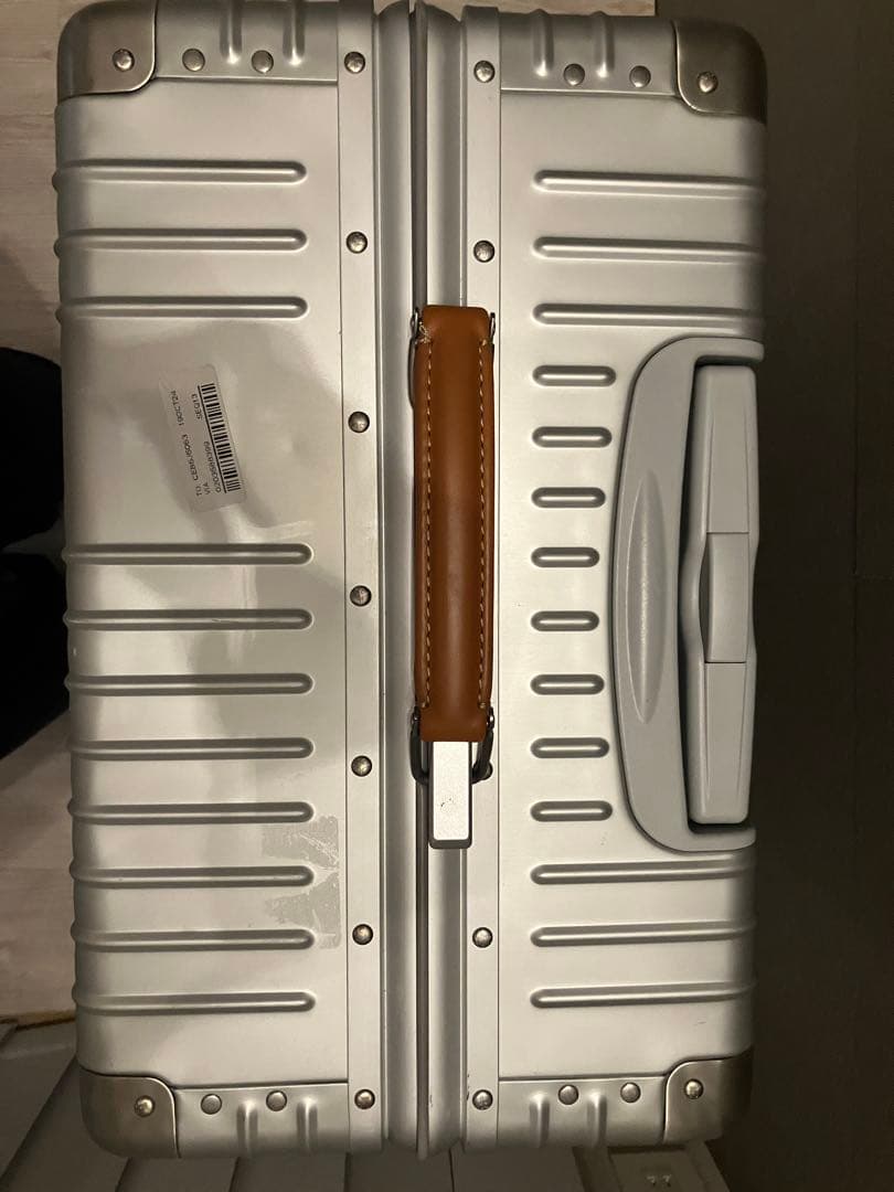 【最終価格】イノベーター　スーツケース　アルミ　70L　INV5811