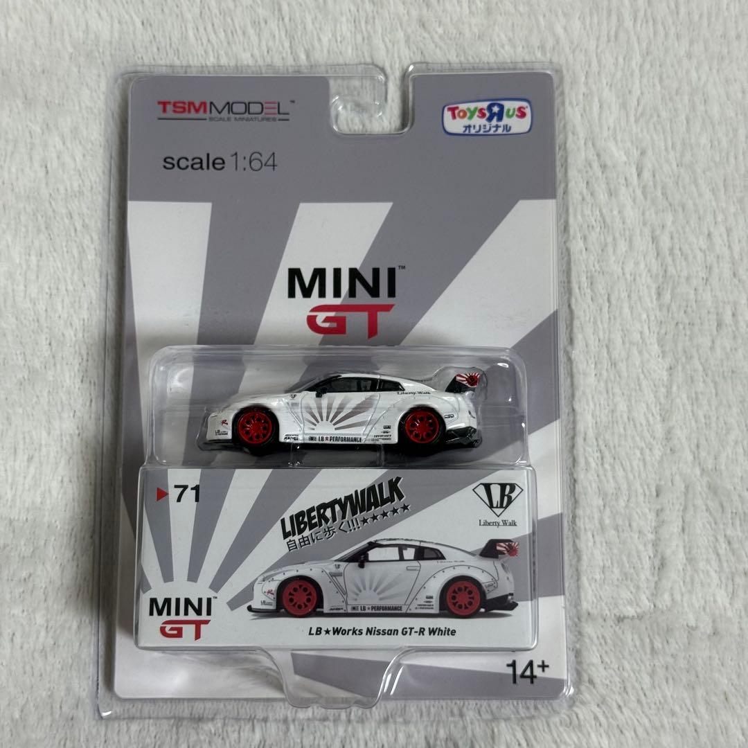 MINI GT 1/64 LBワークス 日産GT-R ホワイト LBWK