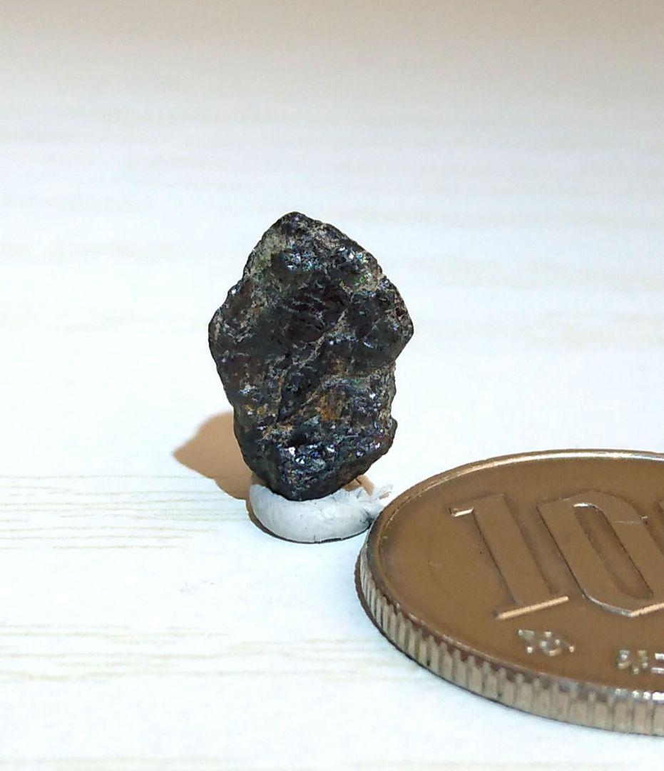 アレキサンドライト　希少宝石鉱物標本