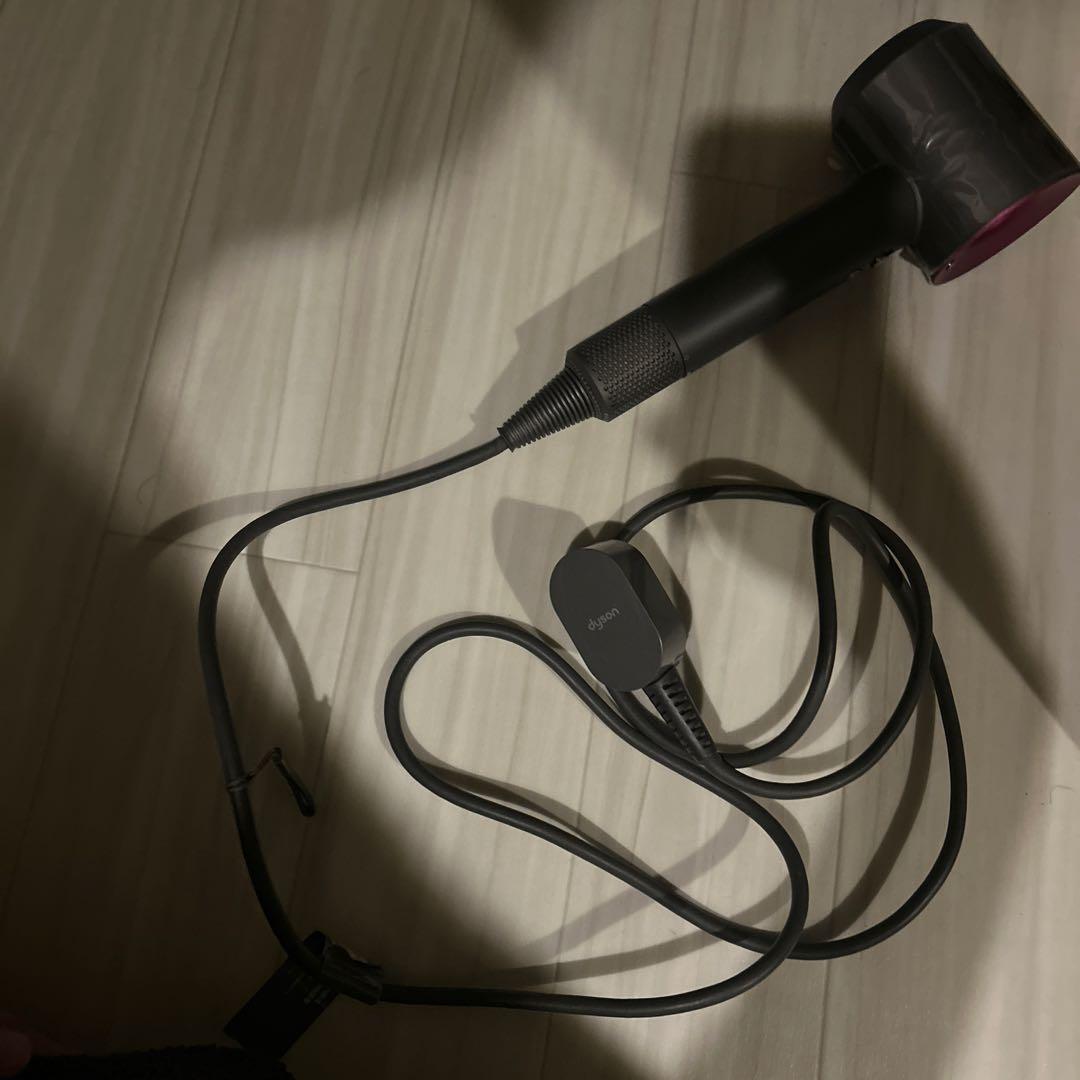 ダイソン ドライヤー