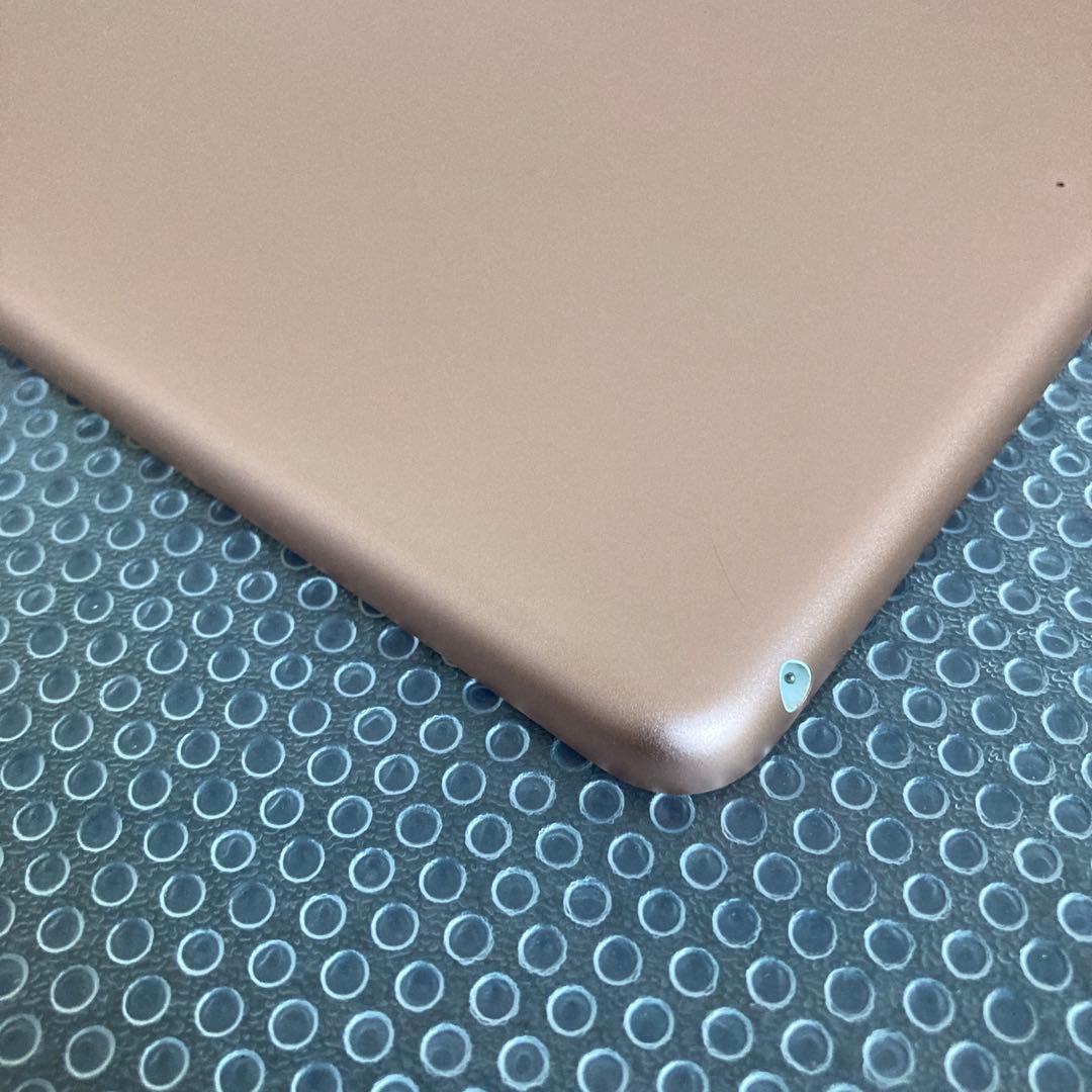 3946 美品☆電池最良好☆iPad6 第6世代 32GB WIFIモデル☆