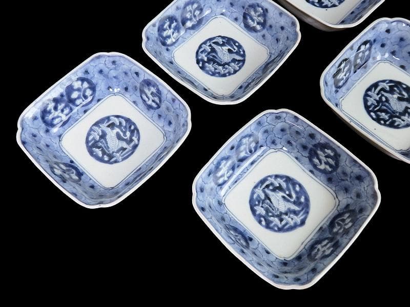 古伊万里　染付　撫子繋ぎ　丸紋に松と鶴の図 四方皿　５客　A055AS-CXs