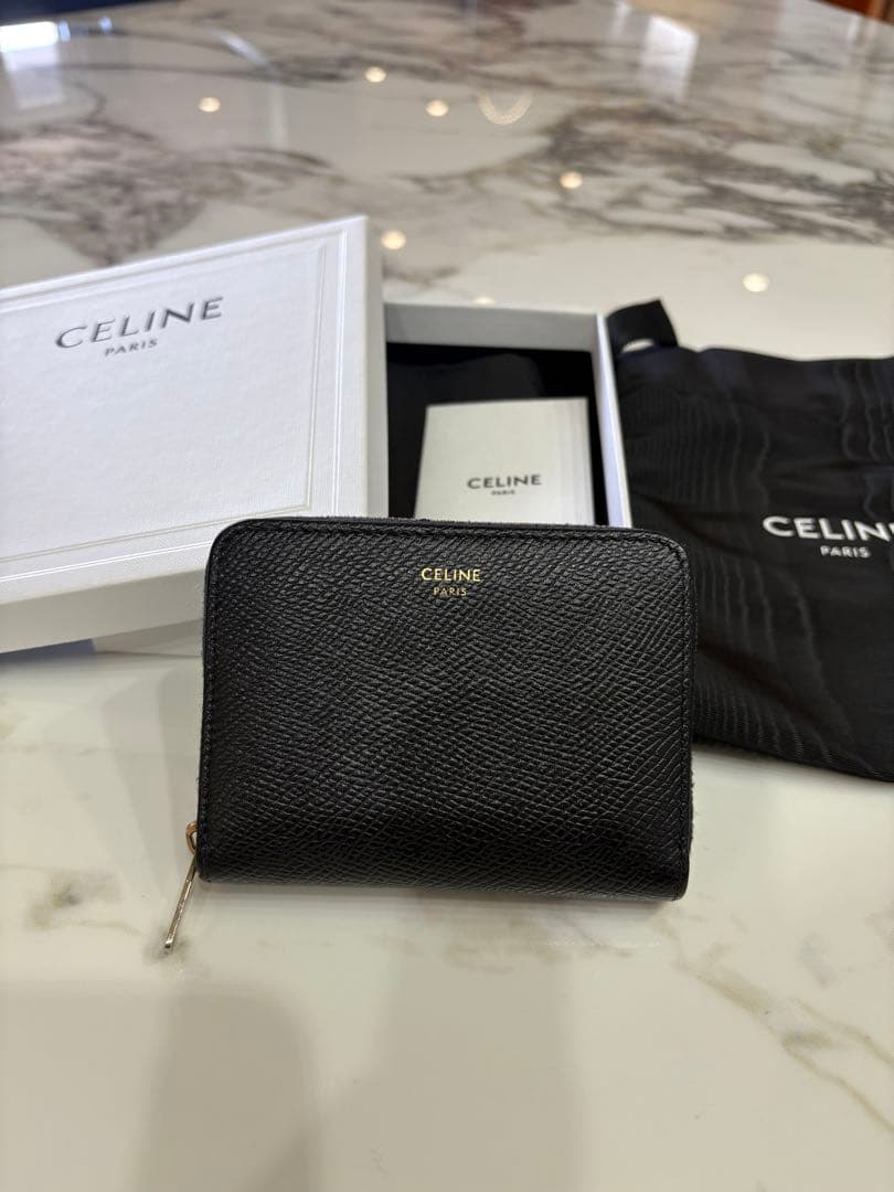 CELINE ブラックレザー 二つ折り財布
