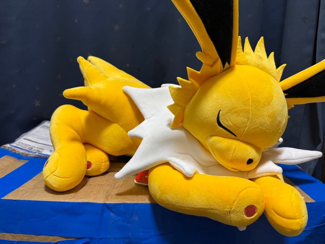 ポケモン　すやすやサンダース　アメリカebgames ぬいぐるみ