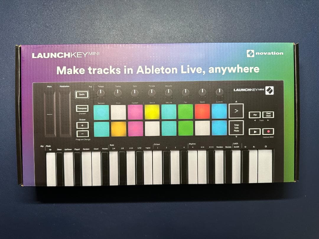 【美品】Launchkey Mini MK3 25鍵 MIDIキーボード