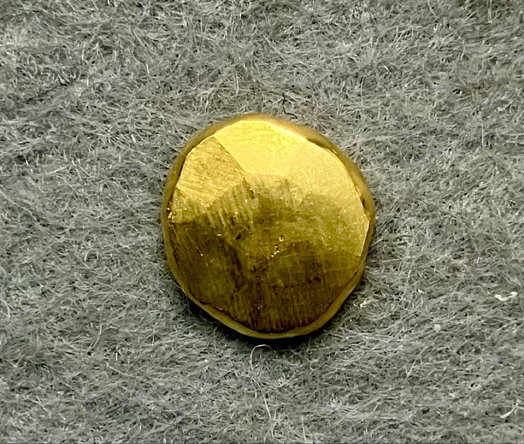 <やっちゃん> 小さな金塊メダル 成分分析済