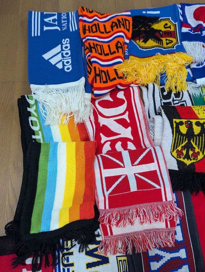 サッカーマフラーセットまとめ売り30本 激レア多数