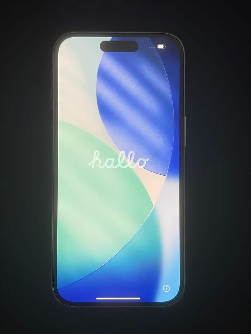 iPhone15 256GB SIMフリー ジャンク（背面割れ）