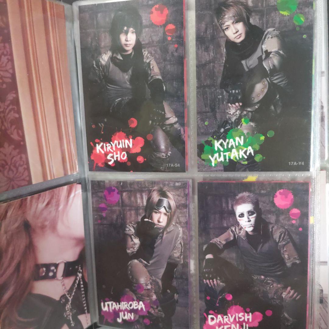 ゴールデンボンバー　17A トレカ　49種セミコンプセット　レアカード4種付き