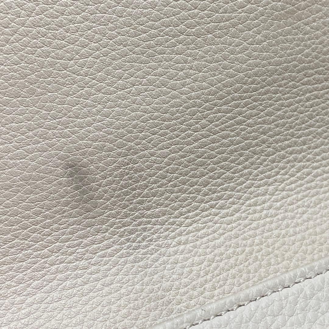 ルイヴィトン⭐️ポルトフォイユ・イリス　マヒナ　イヴォワール　長財布