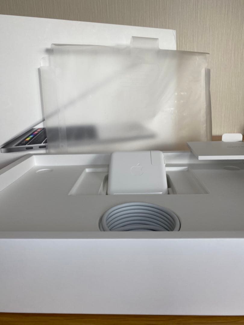 MacBook Pro 2020 新品未使用　MacBook 本体　難あり