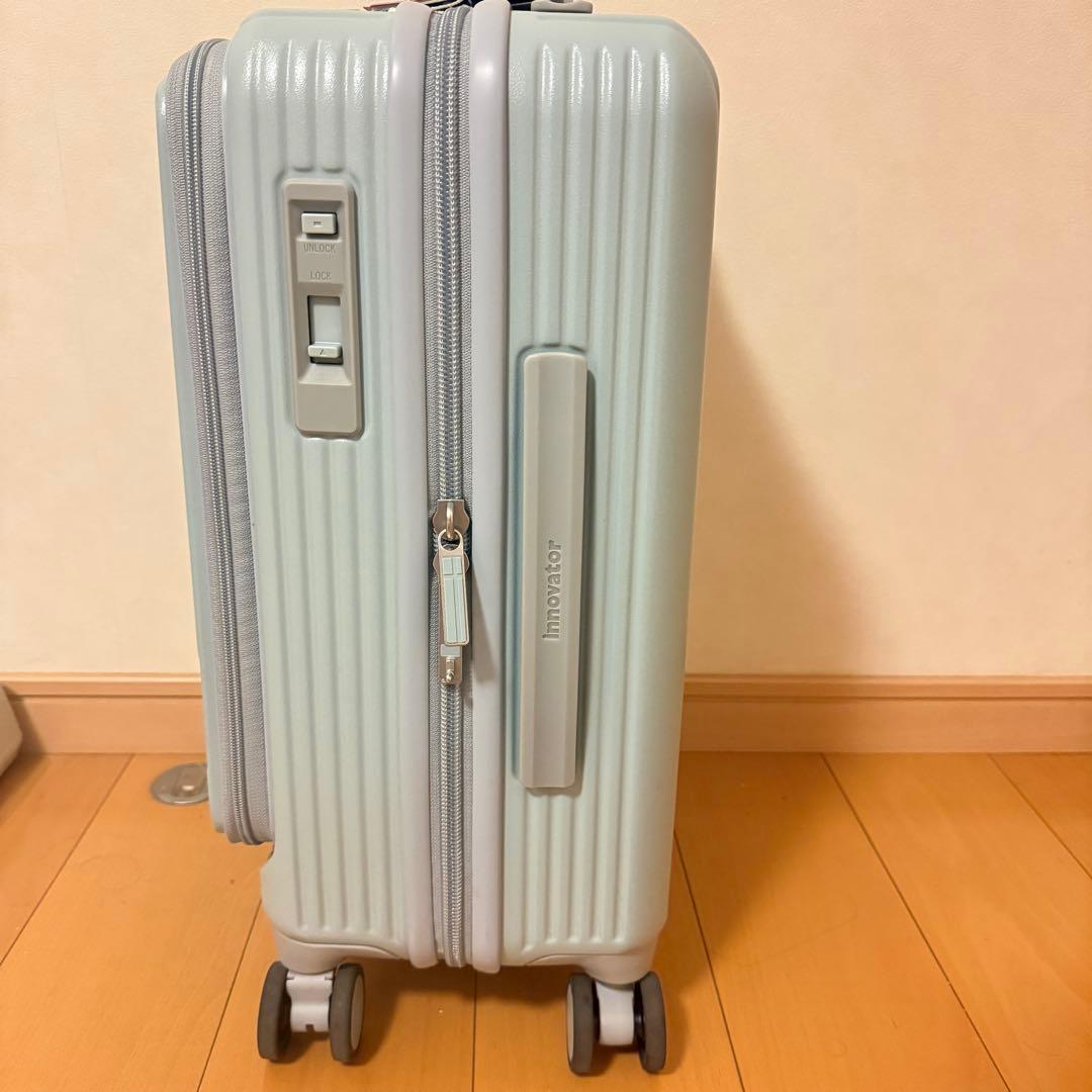 ジ*ニ様 イノベーター スーツケース 38Lペールブルー