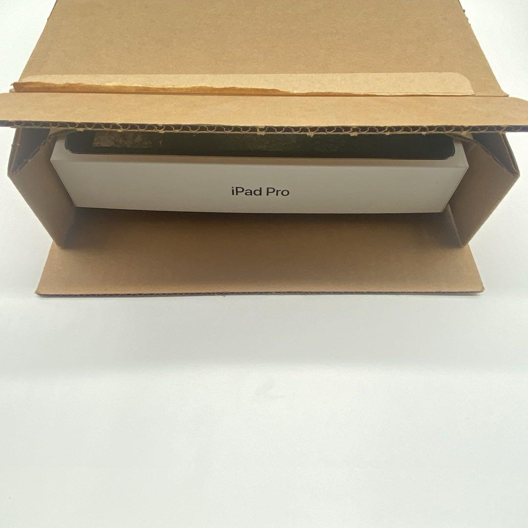 美品 iPad Pro 10.5 WiFi+セルラー 64GB SIMフリー