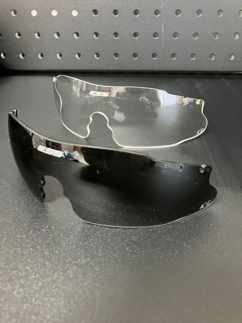 ESS ICE サングラス（アイシールド）