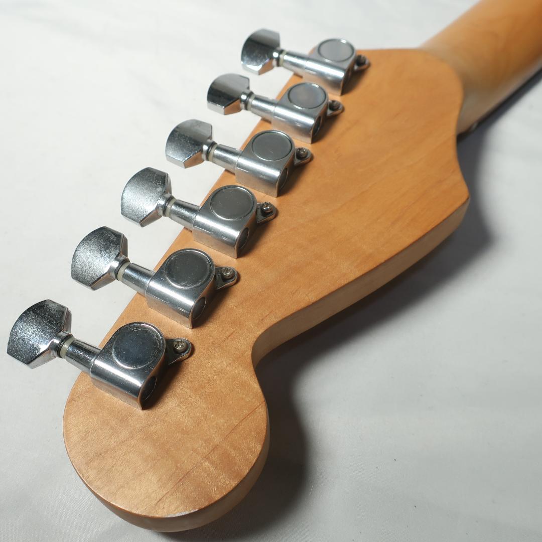 Legend ストラトキャスタータイプ エレキギター 3トーンブラウン