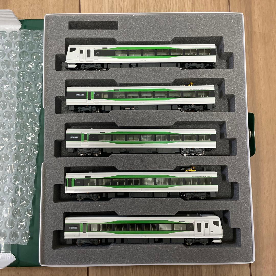 KATO E257系　5500番台草湯・四万/あかぎ10-1884 5両セット