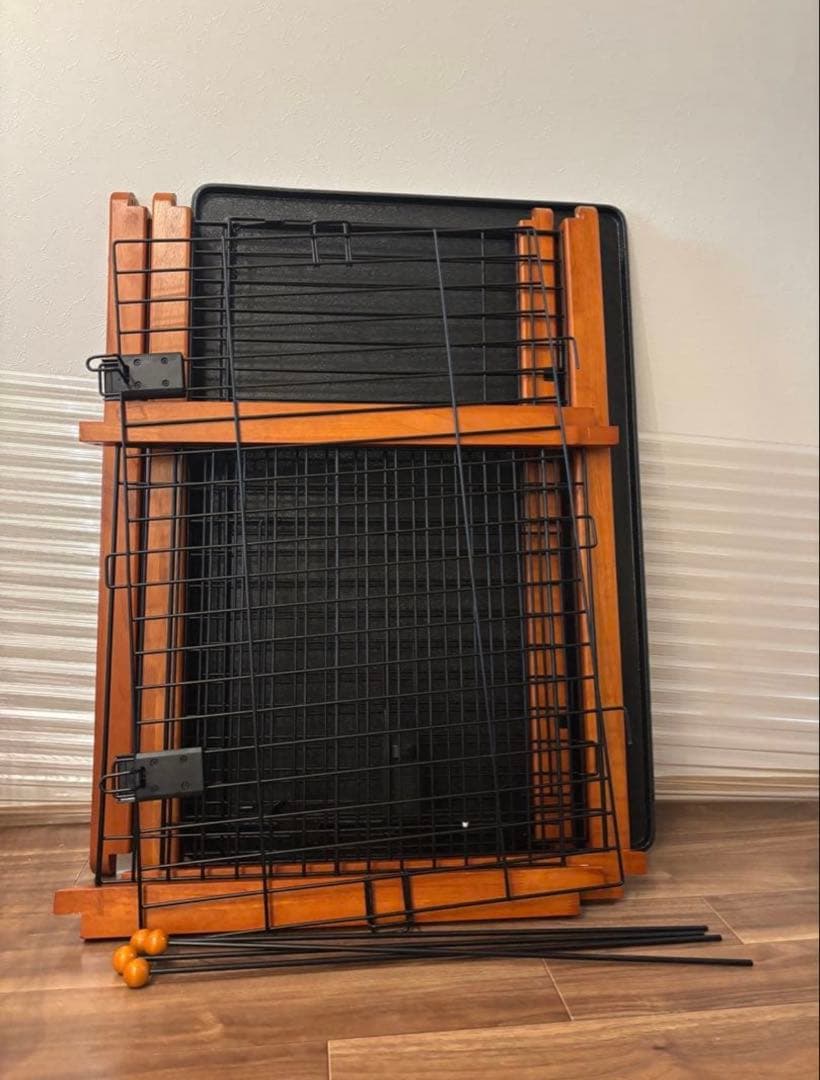 犬用ケージ 金属と木製フレーム　ほぼ未使用　小型犬　屋根付き