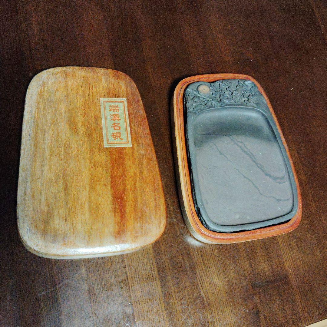 彫刻装飾付き硯