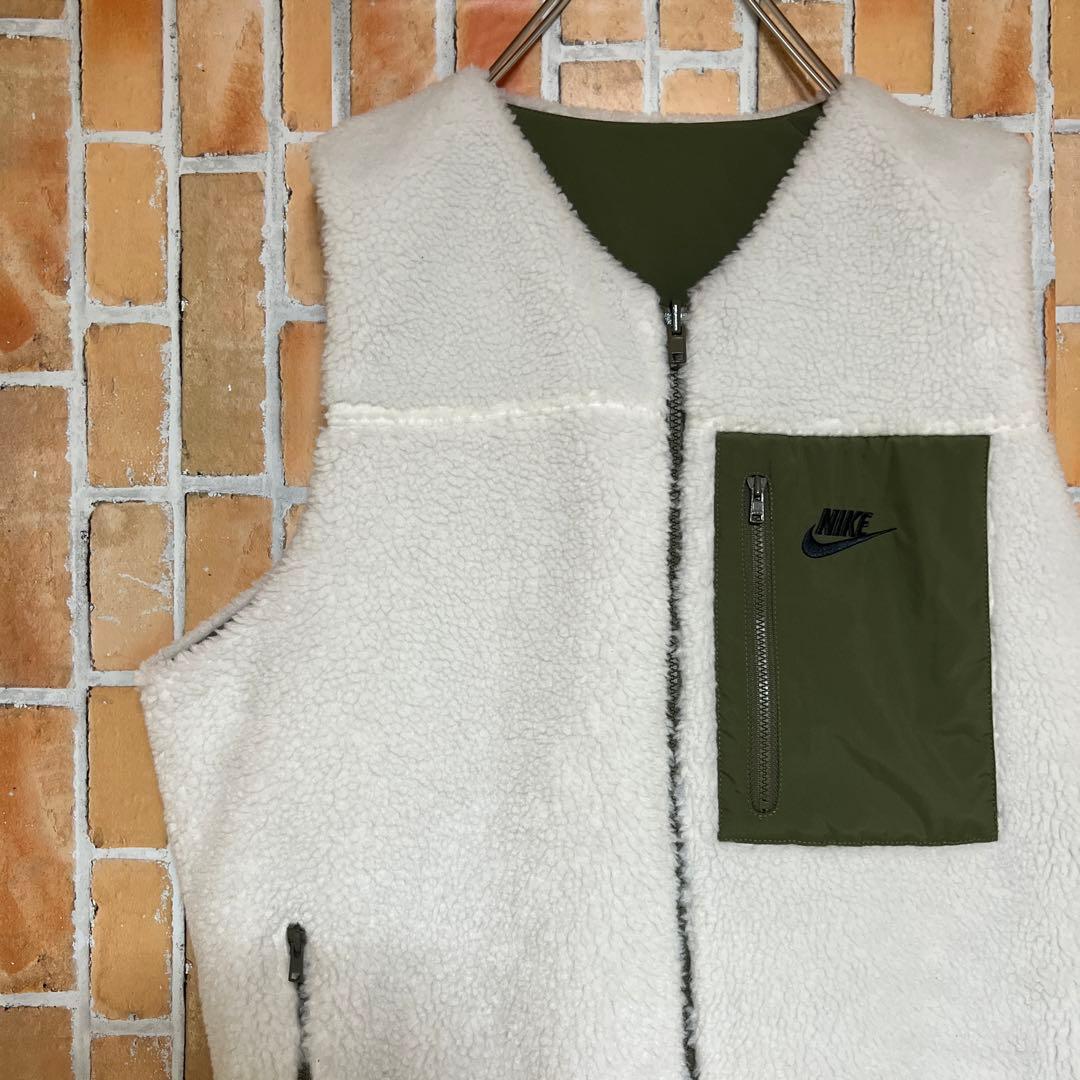 201NIKEリバーシブルベスト　ナイキボアモコモコウインタライズドスウォッシュ