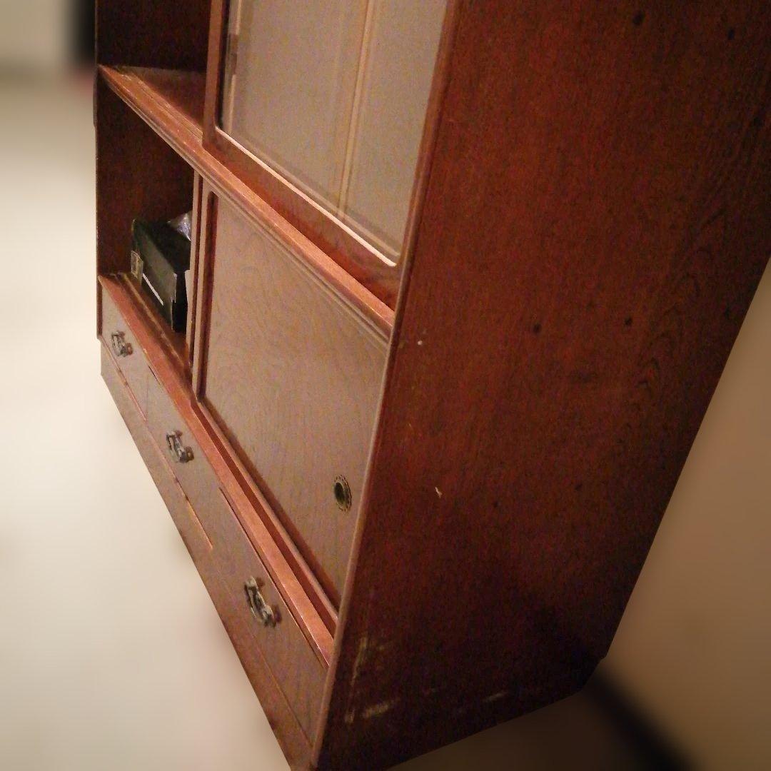 木製ガラス扉収納棚　アンティーク　戸棚