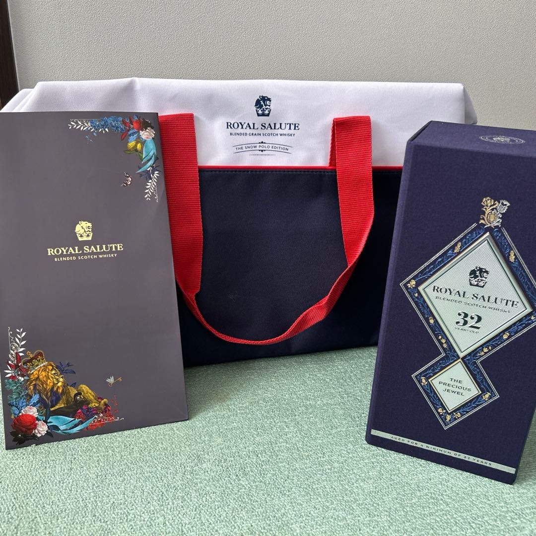 値下げ！ロイヤルサルート32年 プレシャスジュエル