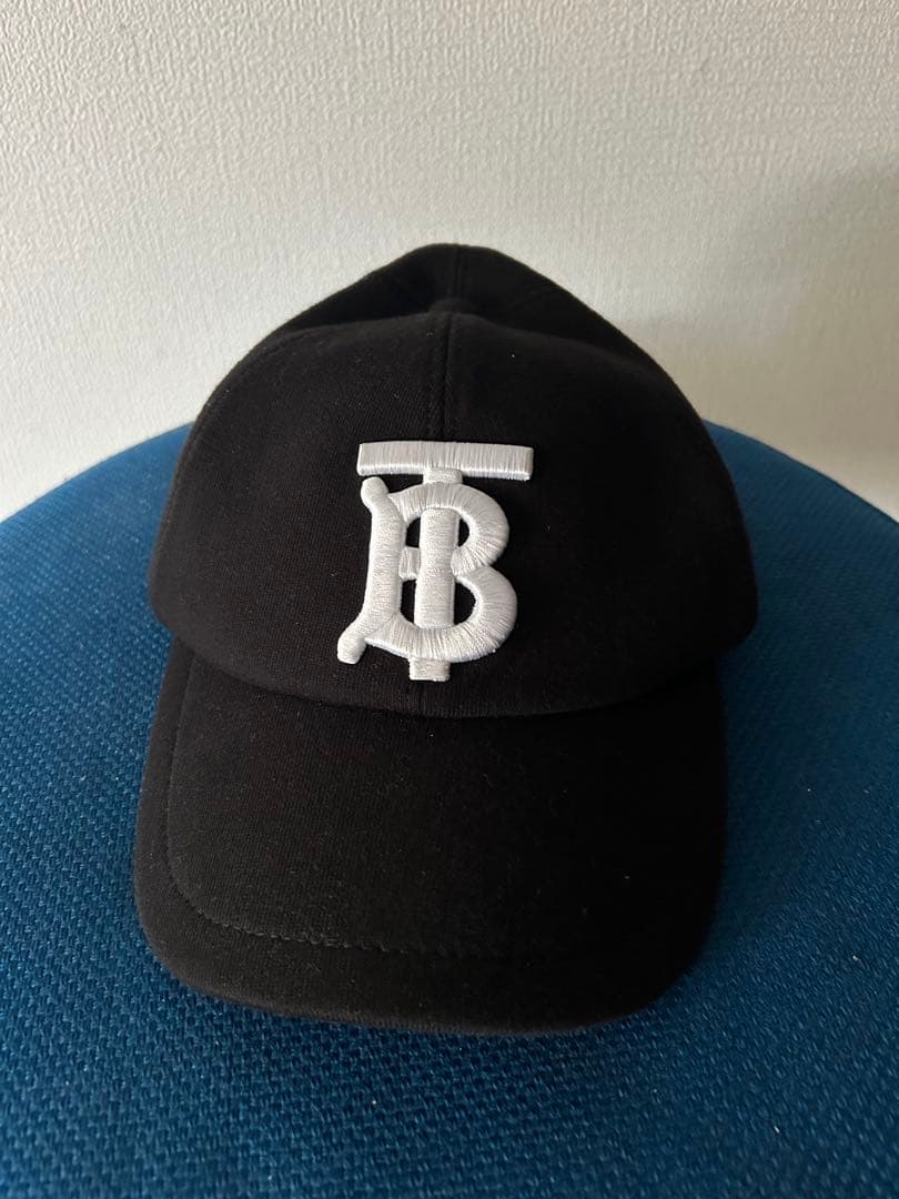 BURBERRY キャップ　厚手生地　フリーサイズ