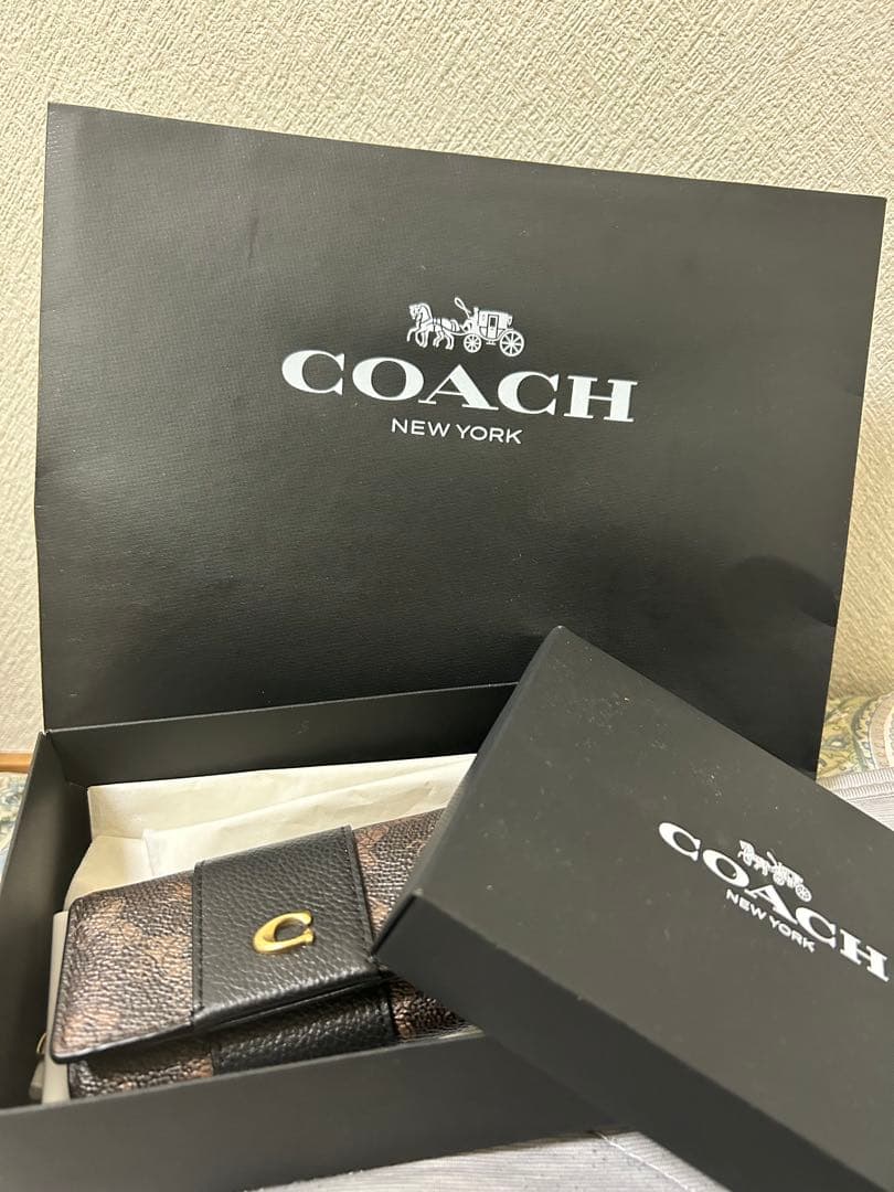 「美品」COACH レザーキーケース ブラック/ブラウン 大幅値下げ中！