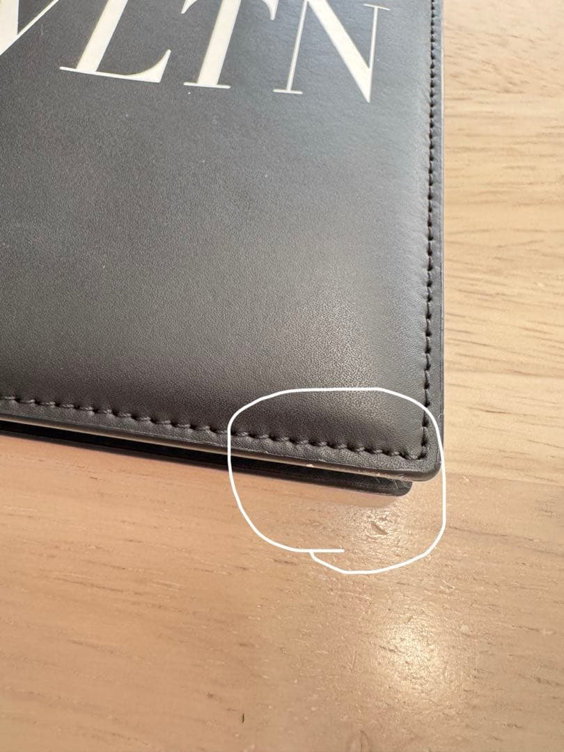 VALENTINO パスポートケース