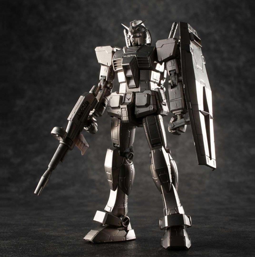 ガンダニウム合金モデル　１／144 RX-78-2 ガンダム