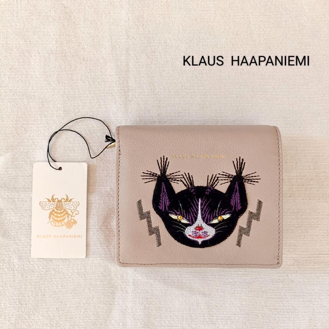 【新品タグ付き】クラウスハーパニミ 二つ折り財布 本革製 猫刺繍