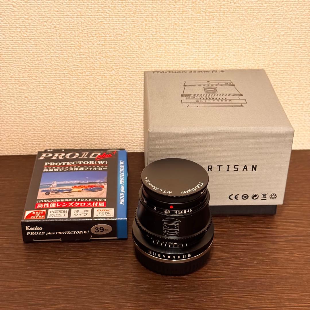 【極美品】TTArtisan 35mm F1.4 Xマウント 保護フィルター付き
