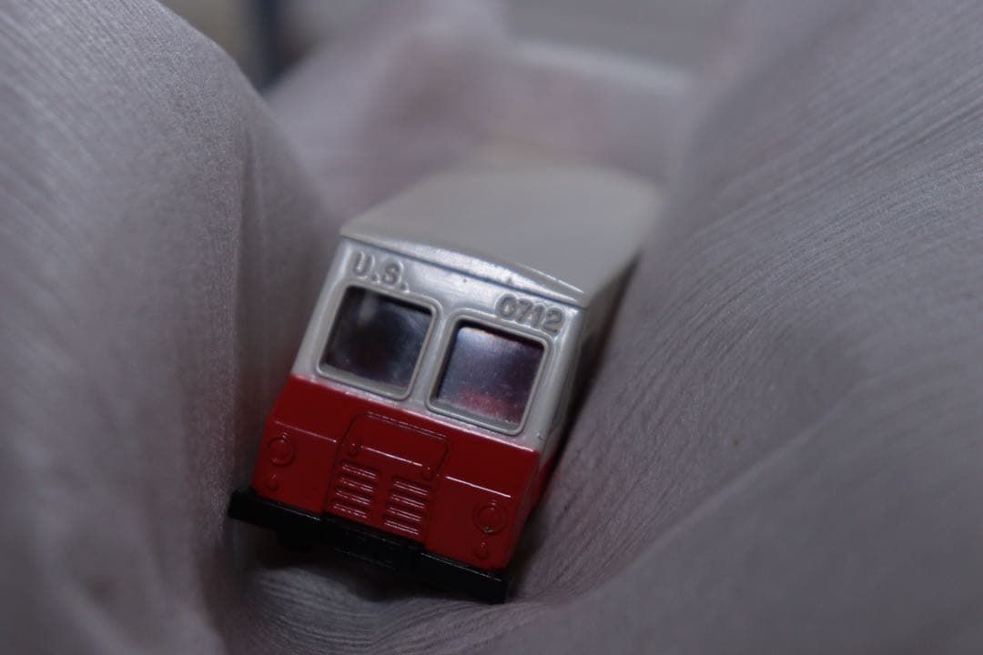 日本製　トミカ　外国車シリーズ　ダッジ　ウォークスルーバン　F53 ロブスター