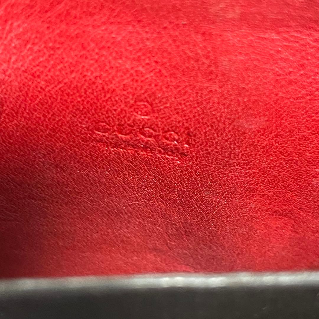 GUCCI グッチ ケース ラウンドファスナー 財布 ハート ロゴ GG