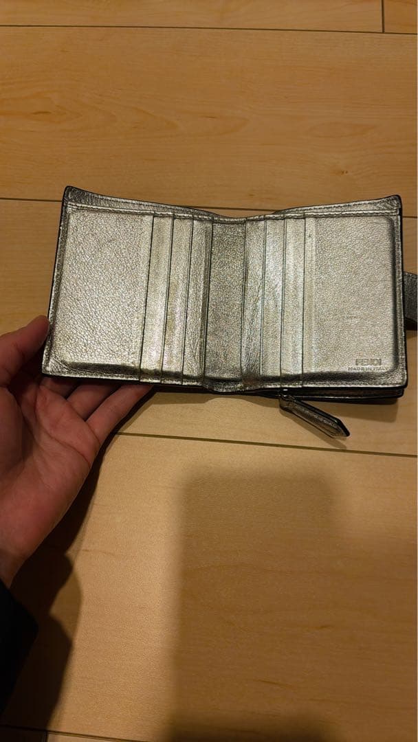 Fendi FFロゴ二つ折り財布 ブラウン/ブラック