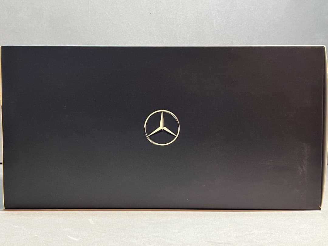 ミニカー GT S 4MATIC+, X290 Selenite Grey Magno