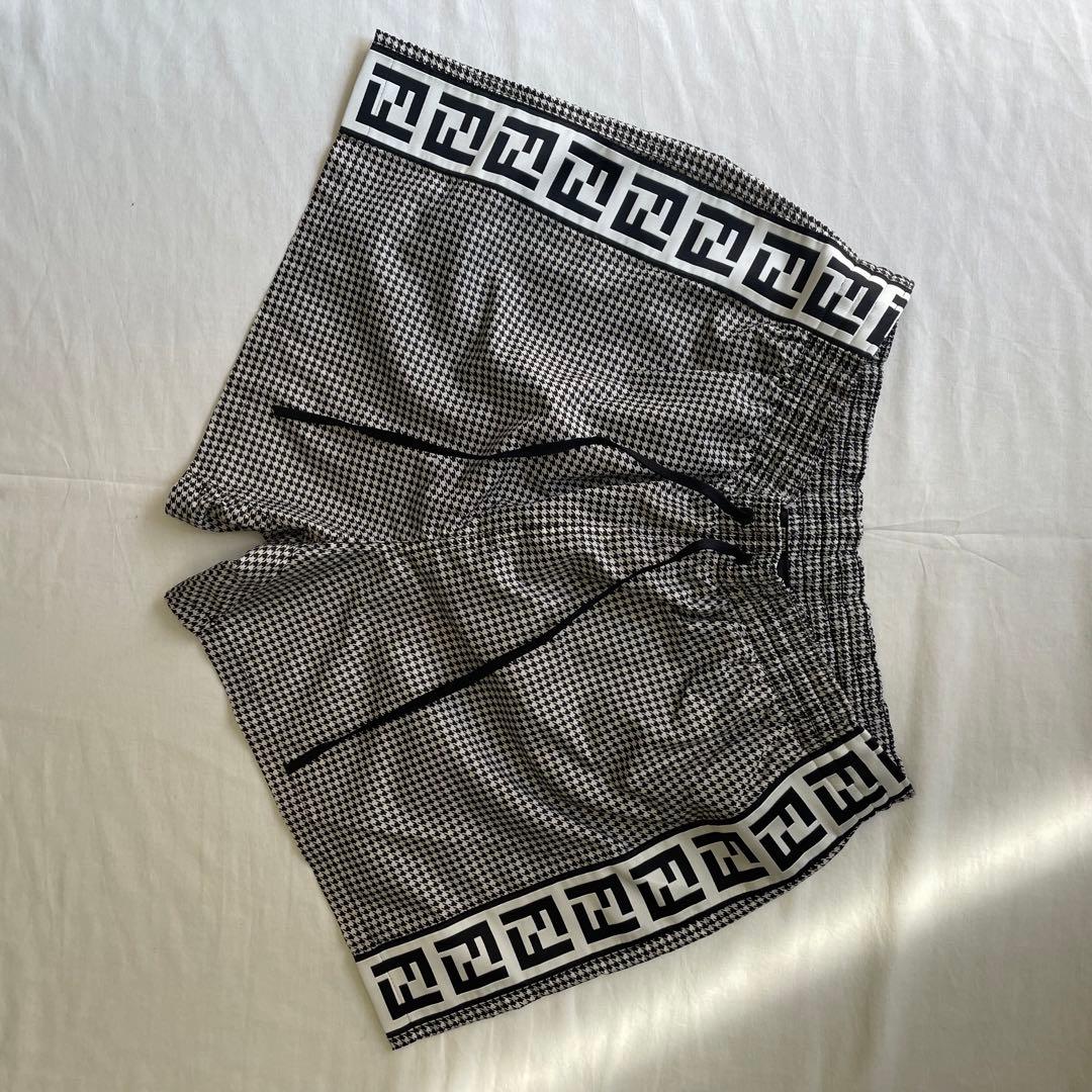 新品 FENDI スイムショーツ 千鳥格子 サイドロゴ ショートパンツ
