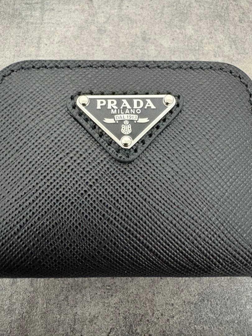 PRADA レザーポーチ　キーホルダー