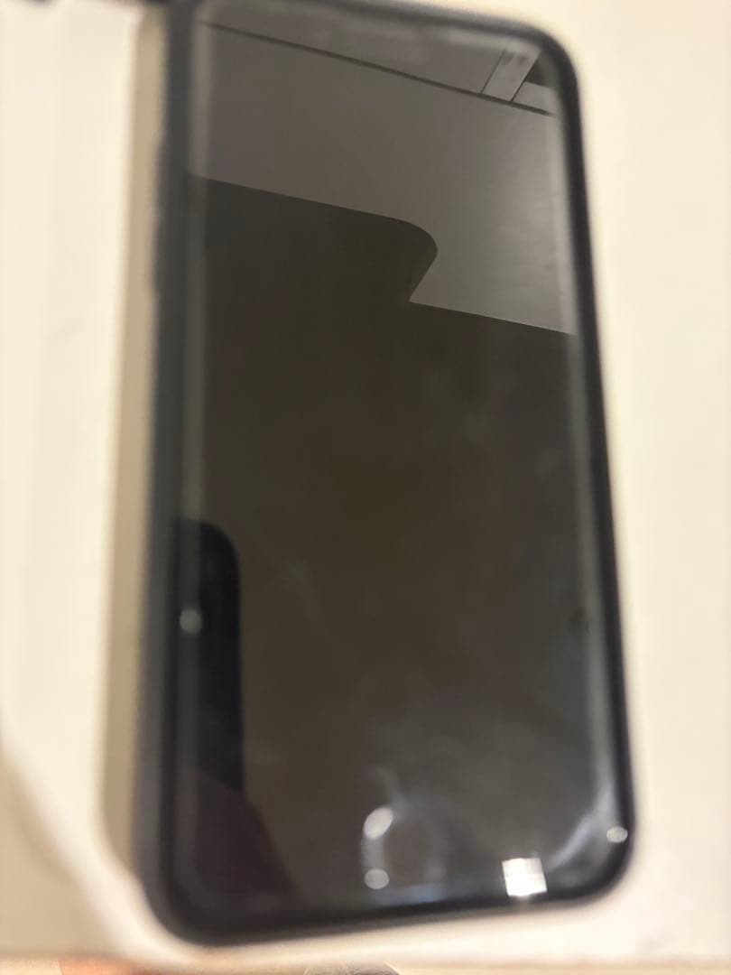 Apple iPhone SE 第2世代　64GB ブラック 本体