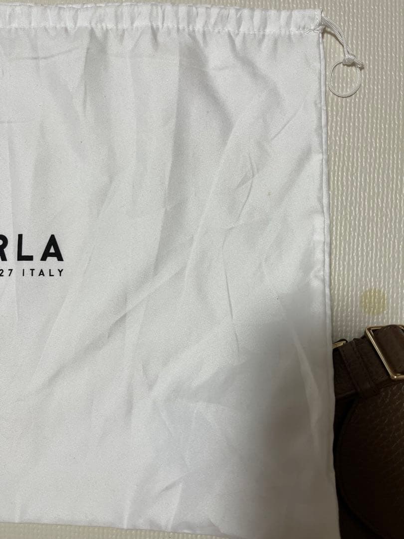 FURLA ブラウンレザーショルダーバッグ 保存袋付き
