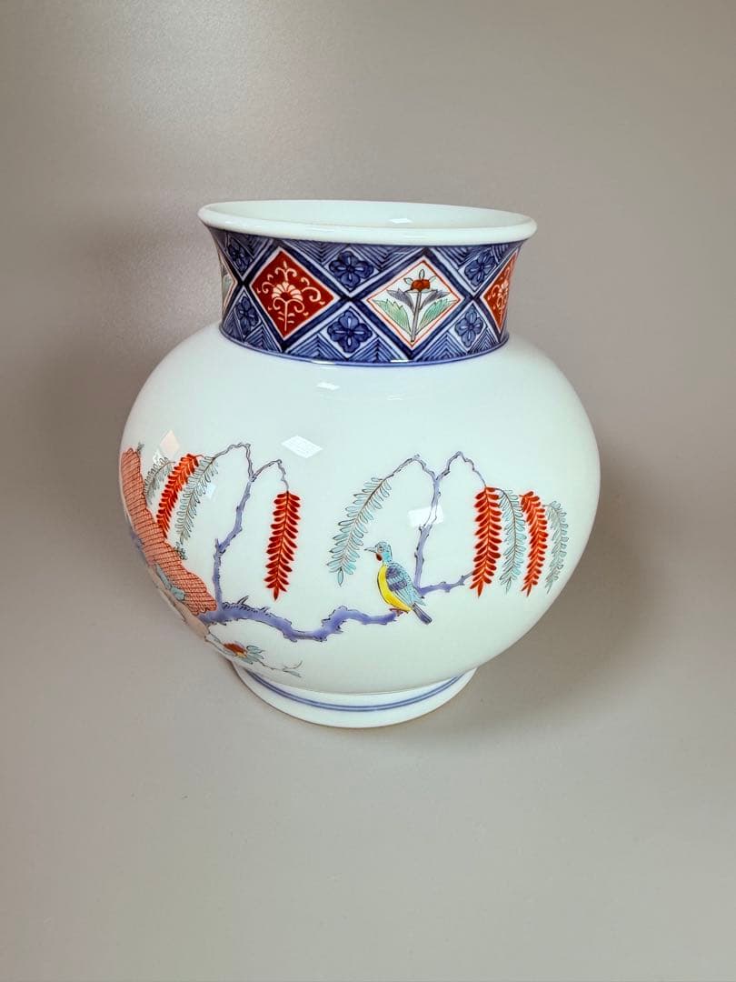 十一代酒井田柿右衛門　渦福　錦花鳥図花瓶　共箱　本物保証　明治～大正時代製