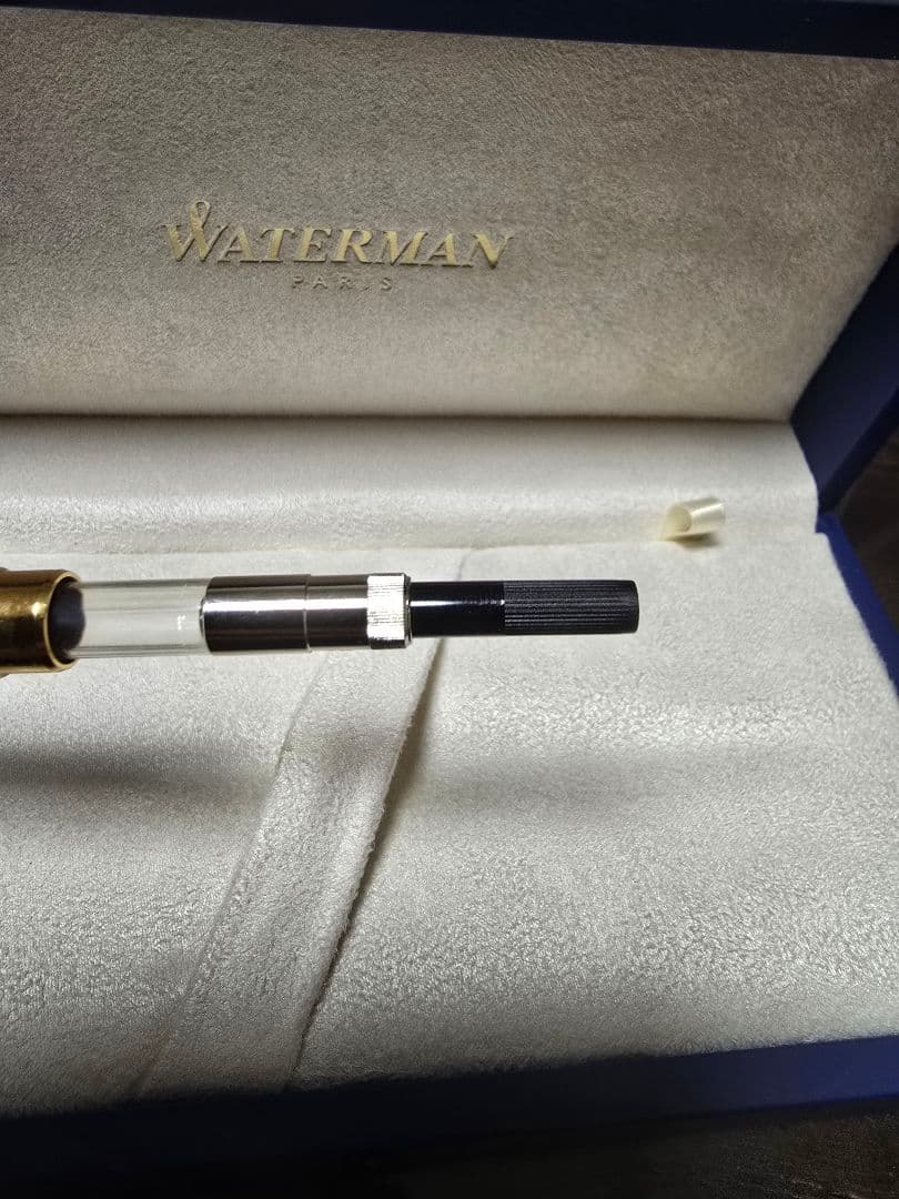 Waterman 万年筆 黒 金属製 専用ケース付　18K　極美品
