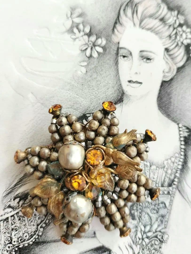 De Marioゴールドパール アンバー色ラインストーン 薔薇の蕾ブローチ 希少