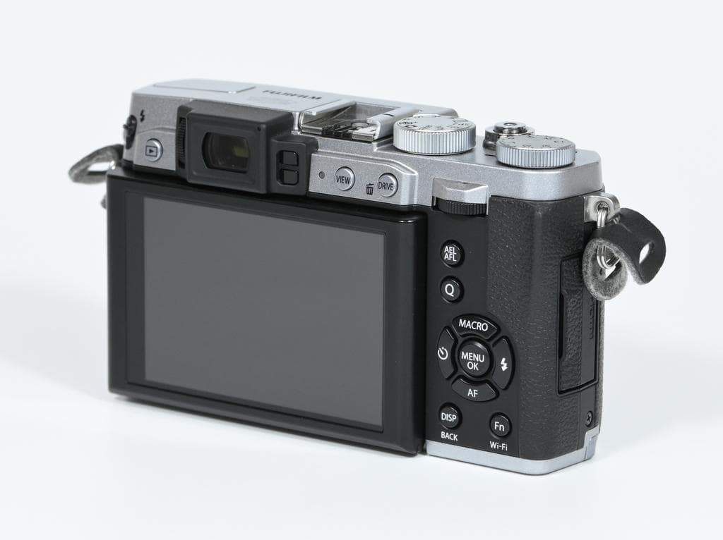 【超美品】 フジフイルム　FUJIFILM X30