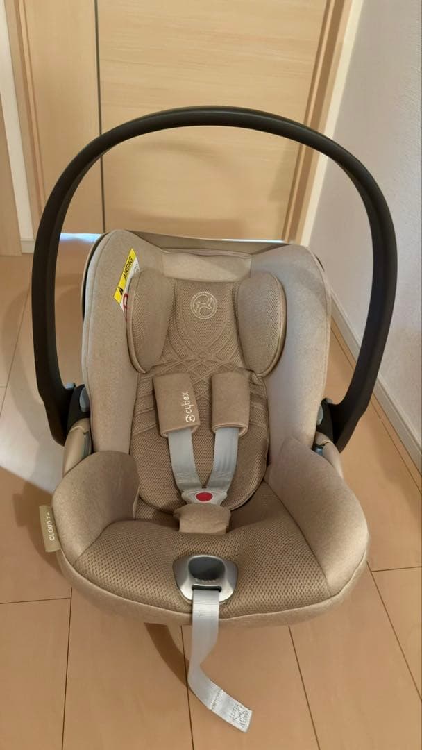 サイベックスCybex Cloud T i-Size ベージュ　＋ベースTセット