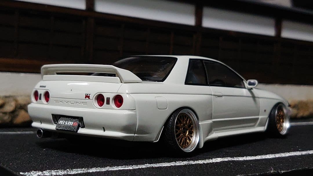 1/24 タミヤ スカイライン r32 完成品