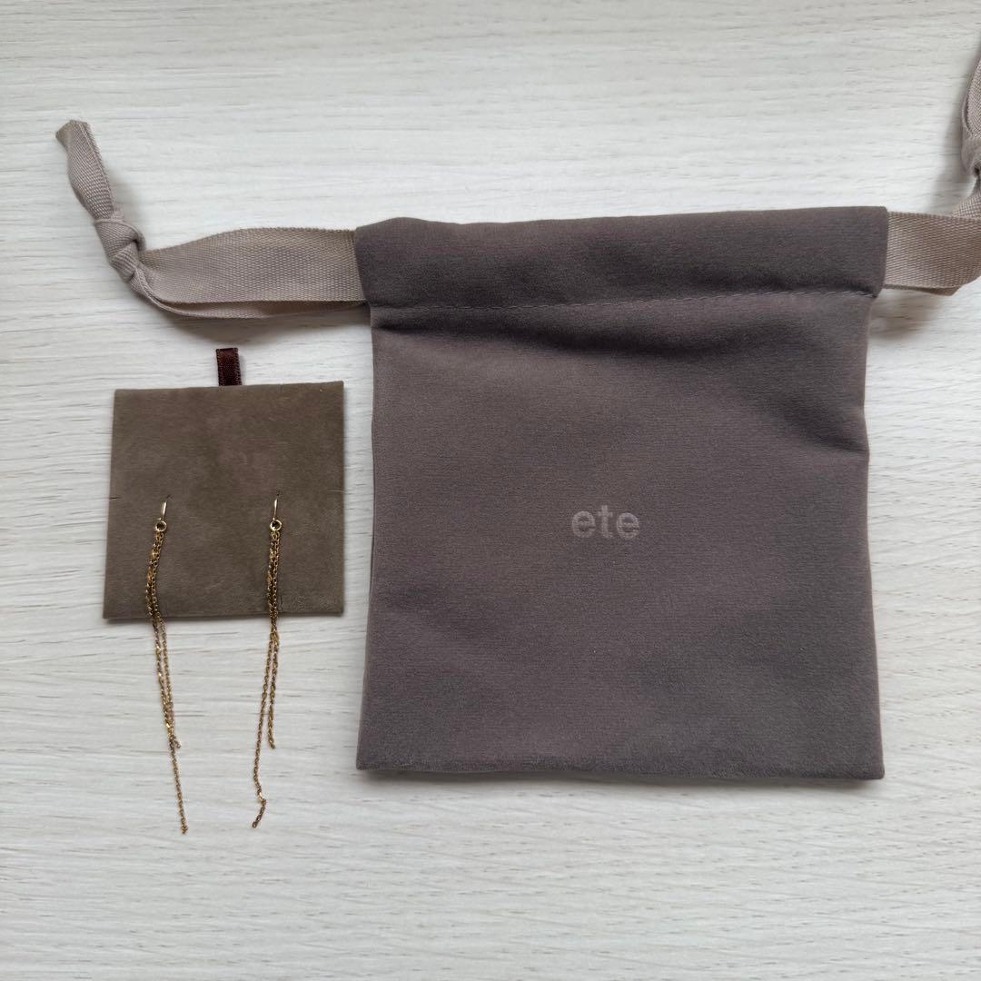 【ete】スエッジチェーンコンビ ピアス（両耳用）