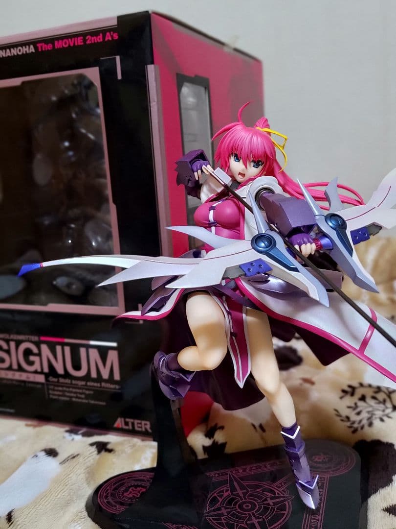 ALTER 魔法少女リリカルなのは シグナム SIGNUM フィギュア