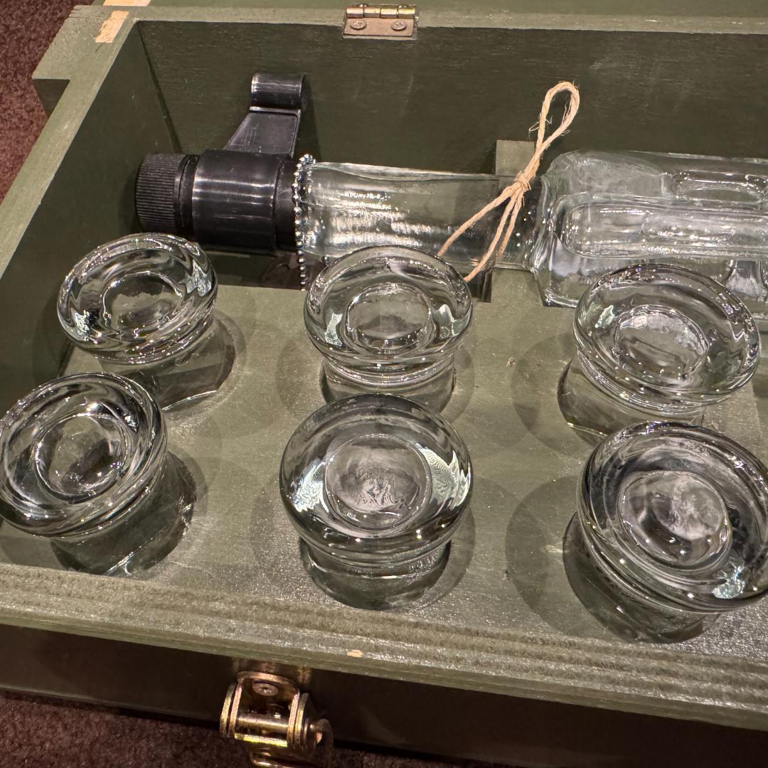 カラシニコフ ウォッカ RED ARMY VODKA AK-47