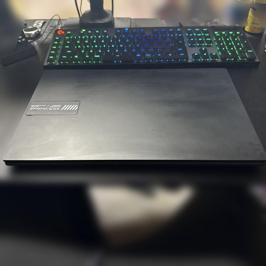 ASUS VivoBook 15.6インチ ブラック